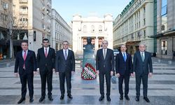 TBMM Başkanı Kurtulmuş, Romanya'daki Atatürk Anıtı'nı ziyaret etti