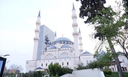 Tiran'daki Namazgah Camisi'nde iftar programı düzenlendi