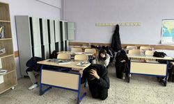 Tunceli'de 'Deprem Haftası'nda öğrencilere afet ve acil durum eğitimi veriliyor