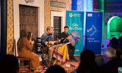 Tunus Medine Festivali'nde Türk sanatçı Sedat Anar dinletisi