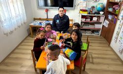 Ülkü Ocakları, İzmir'deki ilkokulu yenileyerek öğrencilere destek sağladı