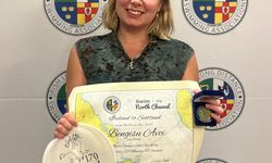 Ultramaraton yüzücüsü Bengisu Avcı, Okyanus Yedilisi'ni tamamlayan ilk Türk olarak ödüllendirildi