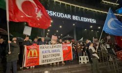 Üsküdar'da mahalle sakinlerinin McDonald's protestosu sürüyor