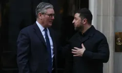 Ukrayna Devlet Başkanı Zelenskiy, İngiltere Başbakanı Starmer ile telefonda görüştü
