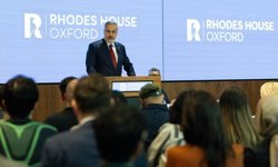 Bakan Fidan, İngiltere'deki temaslarının ardından Türk basın mensuplarına konuştu