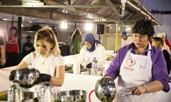 Adana'da depremzede kadınlar aşçılık eğitimi aldı
