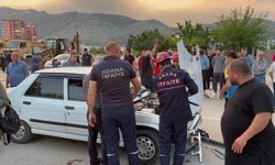 Adana'da motosikletle otomobilin çarpıştığı kazada 2 kişi yaralandı