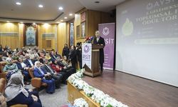 Aile ve Sosyal Hizmetler Bakanı Göktaş, AYSİT Vakfı 2. Toplumsal Fayda Ödül Töreni'nde konuştu: