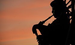 Anzak Koyu'nda geleneksel 'Şafak Ayini' yapıldı