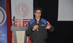 Astronot Tuva Cihangir Atasever, Tekirdağ'da öğrencilerle buluştu