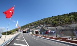 Bakan Uraloğlu, Çorum-Laçin kara yolu ile Kırkdilim tünellerinin açılış töreninde konuştu: