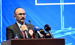 Bakan Uraloğlu, Karayolları Bölge Müdürleri Toplantısı Açılış Töreni'nde konuştu: