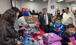 Bartın'da 8 bin 50 ilkokul öğrencisine oyuncak dağıtıldı