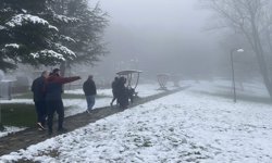 Bolu'nun yüksek kesimlerine kar yağdı