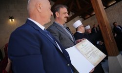 Bosna Savaşı'nda yıkılan ve Türkiye'nin desteğiyle yeniden yapılan Dugalica Camisi ibadete açıldı