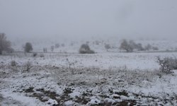 Çankırı'nın yüksek kesimlerine nisan ayının sonlarında kar yağdı