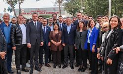 CHP Genel Başkanı Özel, Buca Cezaevi'nde ziyaretlerde bulundu