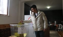 GÜNCELLEME - Çankırı'da Elmalık köyünün belde olma kararı için düzenlenen referandumda 'evet' oyu çıktı