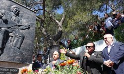 Halk ozanı Ali Ekber Çiçek vefatının 20. yılında kabri başında anıldı