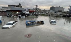 Irak'ın Erbil kentinde etkili olan yağış hayatı olumsuz etkiledi