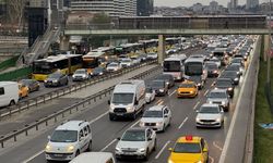 İstanbul'da akşam saatlerinde trafik yoğunluğu yüzde 83'e yükseldi