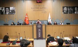 İzmir'de lise öğrencileri meclis deneyimi yaşadı