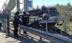 Kahramankazan'da özel halk otobüsü üst geçidin ayağına çarptı, 5 kişi öldü, 14 kişi yaralandı