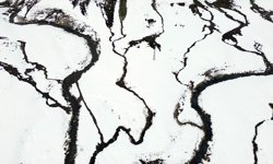 Karların erimeye başladığı Sarıkamış'ın doğası havadan görüntülendi