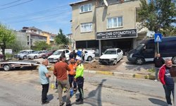 Kocaeli'de kamyonet ile otomobilin çarpıştığı kaza kamerada