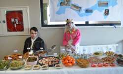 Kocaeli'de özel öğrenciler yemek etkinliğinde hünerlerini sergiledi