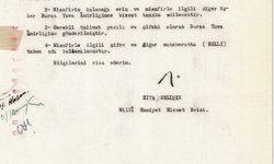 MİT, İran Devrimi'nin lideri Humeyni'nin Türkiye'de ikamet ettiği döneme ait belgeyi paylaştı