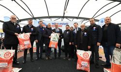 Silivri'de 'Yağlık Ayçiçeği Tohumu Dağıtım Töreni' düzenlendi