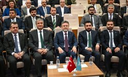 Tarım ve Orman Bakanı Yumaklı, Adana'da TÜGVA İhtisas Akademi Programı'nda konuştu: