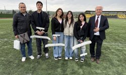 Tekirdağ'da lise öğrencileri tasarladıkları planör uçaklarla yarışıyor