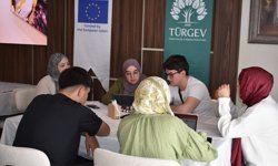 TÜRGEV öncülüğünde buluşan gençler Kosova'da dezenformasyona karşı ortak çözümler üretti