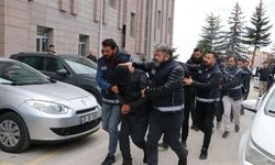 Yozgat'ta yolcusu bulunmayan otobüsün bagajından 53 düzensiz göçmen çıktı