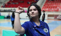 Zehra Gemi'nin hedefi Profesyonel Dart Birliği bünyesinde mücadele eden ilk Türk olmak
