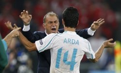 Galatasaray ve A Milli Futbol Takımı'nın eski teknik direktörü Fatih Terim, eski futbolcusu Arda Turan'ın teknik adamlı