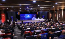AK Partili Yenişehirlioğlu Manisa'da 'Genişletilmiş Danışma Meclisi'nde konuştu: