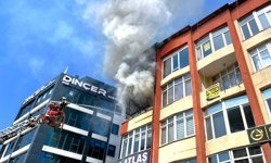 Aksaray'da iş merkezinde çıkan yangın söndürüldü