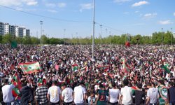 Amed Sportif Faaliyetler'in Süper Lig'e yükselmesi kentte coşkuyla kutlandı