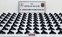 Antalya'da ruhsatsız silah operasyonunda 2 şüpheli tutuklandı