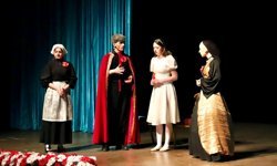 Ardahan Üniversitesi öğrencileri 'Romeo and Juliet' oyununu İngilizce sahneledi