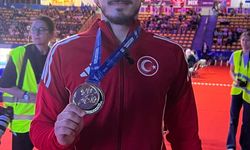 Avrupa Karate Şampiyonası'nda Ömer Faruk Yürür, altın madalya kazandı