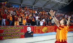 Azerbaycan'da Galatasaraylı taraftarlar şampiyonluğu kutladı