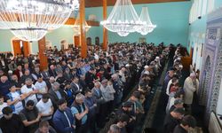 Azerbaycan'da Kurban Bayramı namazı kılındı