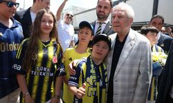 Aziz Yıldırım, Sakarya'da Fenerbahçelilerle bir araya geldi: