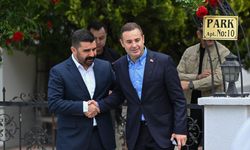 Balıkesir Büyükşehir Belediye Başkanı Akın, Kılıçdaroğlu'nu ziyaret etti