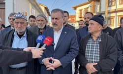 BBP Genel Başkanı Destici, Eskişehir'de bayram namazı sonrası konuştu: