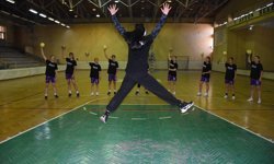 Beldedeki ortaokuldan hentbol milli takımına 9 öğrenci seçildi